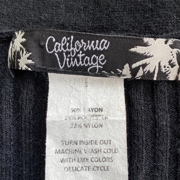 ❤️3/$30 California Vintage Black Cardigan - Picture 4 of 4